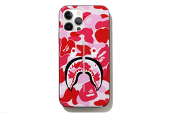 BAPE CAMO SHARK IPHONEE  1H20-182-112