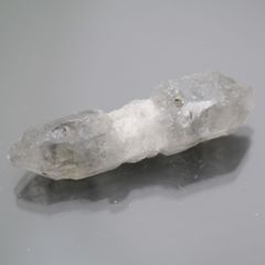 ヒマラヤ ガネーシュヒマール産　エレスチャル ダブルポイント水晶  ダブルターミネーテッド 両剣水晶 1点物  約12.4g 5.2cm×1.5cm  ヒマラヤ水晶 骸骨水晶 天然石・置き物