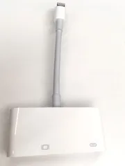 【純正】Apple Lightning to VGA アダプター
