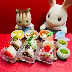 803おむすびセットおにぎり🍙⭐️ミニチュアフード　ドールハウス　ドール　リカちゃん　シルバニア　樹脂粘土　ねんどろいど　ブライス　オビツ　フィギュア　ぬい活　ミニチュア　フェイクフード　エイミーショップ