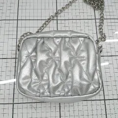 ◇ Θ Discoat ディスコート ゴージャス感 メタリックチェーンミニショルダーバッグ シルバー系 レディース E  【1508200021058】