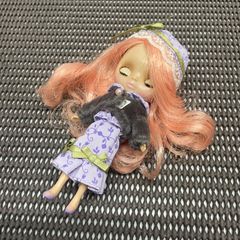 ◇ プチブライス  マドモアゼル ローズバド 【本体/帽子/衣類】【バッグ/マフラー/スタンド欠品】 ホビー フィギュア blythe ドール / 中古