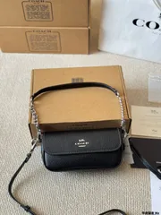 【今日特価】Coach Hailey Mini Baguette Envelope Bag - コーチ ヘイリー ミニ バゲット エンベロープ バッグ