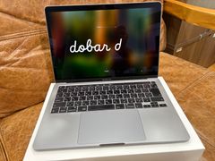 MacBook Pro (13-inch, 2020, Thunderbolt 3ポートx 4)