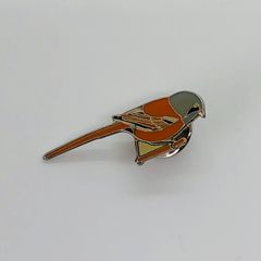 英国　ブリティシュ ワイルドライフ　『 雀　スズメ 』　ピンバッジ   British wildlife  鳥　バード　バッチ　ビンテージ　Barbour バブアー レトロ　昭和 　( BAT1388 )