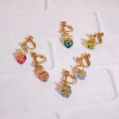 リボンとハートのスワロのアシンメトリーイヤリング