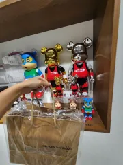 BE@RBRICK(ベアブリック) クレヨンしんちゃん アクションマスク 400 % 100 東京に行く ダイレクト酸のサムネイル