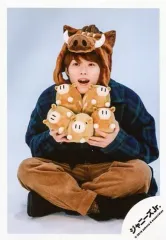 【中古】生写真(ジャニーズ) なにわ男子/大橋和也/全身・衣装緑・チェック柄・帽子・床座り・両手ぬいぐるみ・背景白/「関西ジャニーズJr. LIVE 2019 Happy 2year!! ～今年も関ジュとChu Year!!～」オフショット/公式生写真