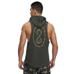 【送料無料】 アンダーアーマー メンズ Tシャツ トップス Men's Under Armour Project Rock Snake Sleeveless Hoodie Green