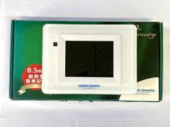 I【HY】O【中古】【ジャンク品】デジタルフォトフレーム 3.5インチ 解像度320×240 ホワイト[送料無料(一部地域を除く)]HY002