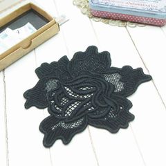 黒の花柄ケミカルモチーフ（1枚）