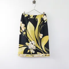 美品 レオナールファッション LEONARD FASHION 裾ラインストーン入 フラワーPT カノコ素材 ロングスカート 42//ベージュ【2400013927741】のサムネイル