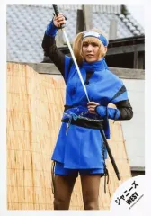 【中古】生写真(ジャニーズ) ジャニーズWEST/藤井流星/膝上・衣装青・右手刀/アルバム「WESTival」ジャケ写撮影＆グッズ撮影オフショット/公式生写真