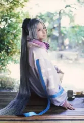 【中古】生写真(男性) 塚本凌生(古今伝授の太刀)/膝上・座り・内番衣装・背中向け・キャラクターショット/舞台「『刀剣乱舞』綺伝 いくさ世の徒花」ランダムブロマイド