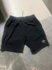 umbro(アンブロ) ハーフパンツ 出品 (アジア M ）