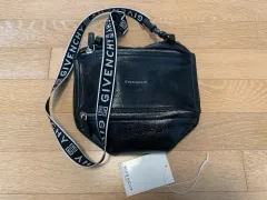 2025年最新】GIVENCHY PANDORAの人気アイテム - メルカリ