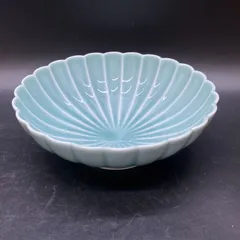深川製磁　大鉢と小皿4枚　菊花形青磁 ≪3≫青磁 菊花小付 | 有田焼 深川製磁｜公式オンラインストア