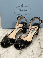 【PRADA】 プラダ　エナメルサンダル　美品　レディース　サンダル チャンキーヒール ストラップ エナメル サイズ表記36 (23.5cm〜24cm程度)黒　ブラック