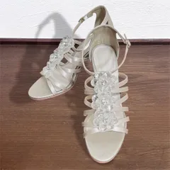 ♥️美品 グレースコンチネンタル GRACE CONTINENTAL ベージュ パーティ オケージョン ビジュー フラワー サンダル 38 レディース 4787