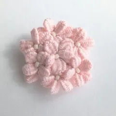 ブローチ　ハンドメイド　バッジ　刺繍　刺しゅう　ビーズ　手刺繍　刺繍ブローチ　桜　桜色　パステルピンク　ピンク　花束　ブーケ　春　コサージュ