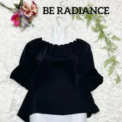 F 極美品✨ BE RADIANCE ビーラディエンス  ニュアンスある襟元がかわいらしい印象です。ノーカラーブラウス 半袖  袖口のフレアも可愛い サイズFree ブラック S661 0474のサムネイル