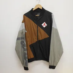 Nike patta ナイロンジャケット 赤 チェック柄 Nike Patta チェック柄ナイロンジャケット