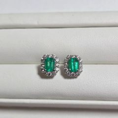 エメラルドダイアモンドーピアス　Pt900　エメラルドー0.56/0.63ct　ダイアモンド0.32/0.32ct