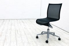 カッシーナ アリアス ローリングフレーム 中古 メッシュ 肘無 Cassina Alias ROLLINGFRAME ミーティングチェア 中古オフィス家具 ブラック 【A000003509】