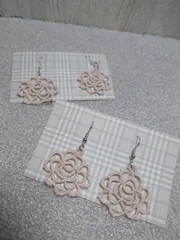 タティングレース☆薔薇ピアス