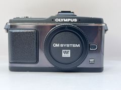 美品 シャッター数236枚! OLYMPUS PEN E-P2 ブラック ボディ  動作品（手ぶれ補正NG） 高画質 ミラー レス一眼 コンパクト おしゃれカメラ B547