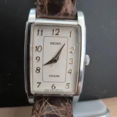 動作未確認　SEIKO　セイコー　エクセリーヌ　2J31-5000 クォーツ アイボリー文字盤 レディース腕時計