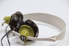 ホシデン ルンルン（DH-27-M） のイヤーパッドの保護・修理に mimimamo スーパーストレッチ・ヘッドホンカバー （サイズ：M、色：シティ、型番：MHC-001-CC）