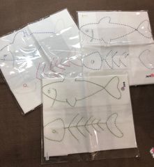 【ハンドメイド】食べられちゃったお魚さんの刺し子ふきん