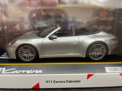 Porscheポルシェディーラーモデル 911 Carrera Cabriolet Type 992 2022 Silver grey 1/43 Minichamps