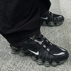 2024年最新】nike shox 28の人気アイテム - メルカリ