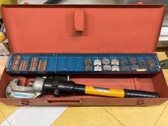 送料含む！【中古品】◇泉精器 銅・アルミ直線スリーブ用 手動油圧式工具 EP-300Nイズミ　端子圧着工具　ダイス◇アクトツール富山店◇N