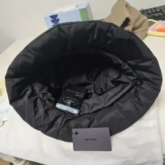 プラダ ( prada ） ダウン バケットハット 正規品