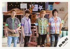 【中古】生写真(ジャニーズ) Kis-My-Ft2/集合(4人)/横型・膝上・衣装緑・青・紫・緑・オレンジ・白・口閉じ・二階堂両手重ね/「Sha la la☆Summer Time」PV＆ジャケ写撮影/公式生写真