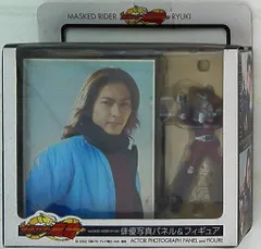 バンプレスト 俳優写真パネル&フィギュア 龍騎 仮面ライダー龍騎 龍騎&城戸真司