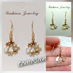 白猫と星ピアス(イヤリング他変更可能)