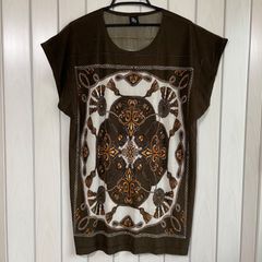 PQ　茶系　Tシャツ　ロング　チュニック　Mサイズ　レディース　夏　総柄　大プリント　プリントTシャツ