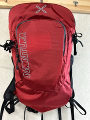モンチュラ　MONTURA アルコ 22  日帰りトレッキング軽量バックパック