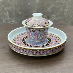 宋汝窯月牙白釉蓮華薫香炉 香道具景徳鎮 陶磁器 装飾品 現代工芸品 美術品 置物 宋汝窯月牙白釉蓮華薫香炉 香道具景徳鎮 陶磁器 装飾