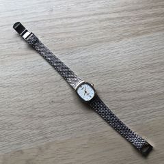 【SEIKO EXCELINE】　上品な輝きを放つ　レディース　クォーツ　ウォッチ