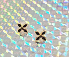 K18YG ブラックオニキス フラワー イヤリング .54g