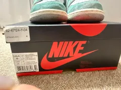 NIKE(ナイキ) エアジョーダン 1 レトロ ハイ OG ターボグリーン