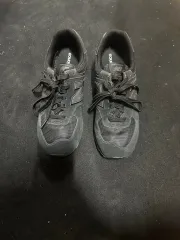 New Balance(ニューバランス) 574 トリプルブラック 275のサムネイル