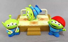 popmart トイストーリーエイリアンリトルグリーンメンパーティーゲーム