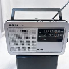 【良品】TOSHIBA TY-HR2 ポータブル FM/AM ラジオ 動作確認済み 新品単一電池3本付属