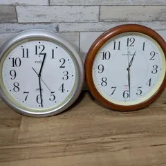 SEIKO セイコー　PYXIS ピクシス　電波掛け時計　シルバー　アナログ　CASIO wave ceptor  壁掛け電波時計 ウェーブセプター 稼働品　カシオ　２つセット